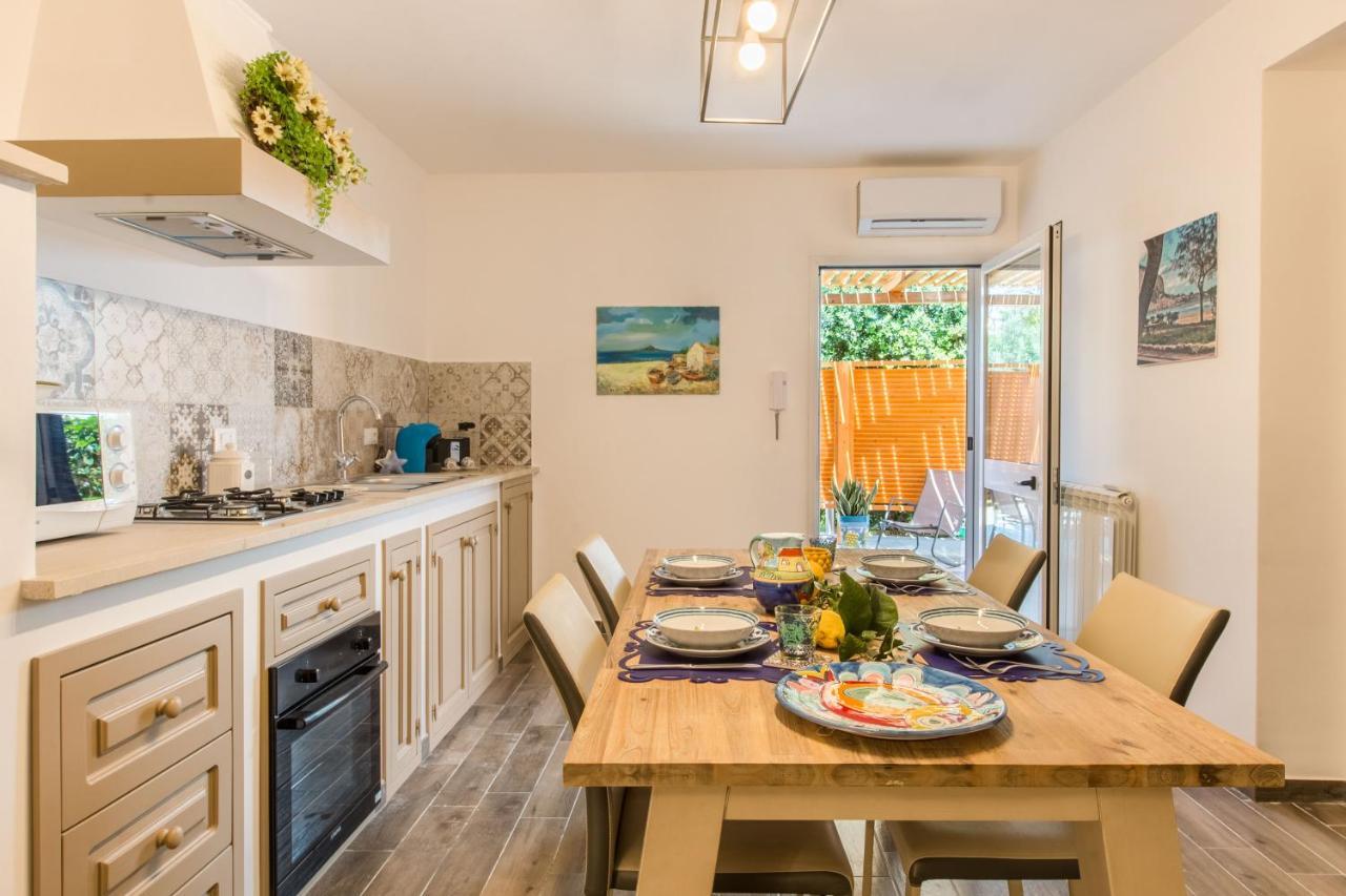 Villa Cinzia-150 Mt From The Beach มอนเดลโล ภายนอก รูปภาพ