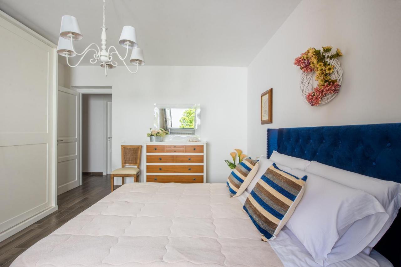 Villa Cinzia-150 Mt From The Beach มอนเดลโล ภายนอก รูปภาพ