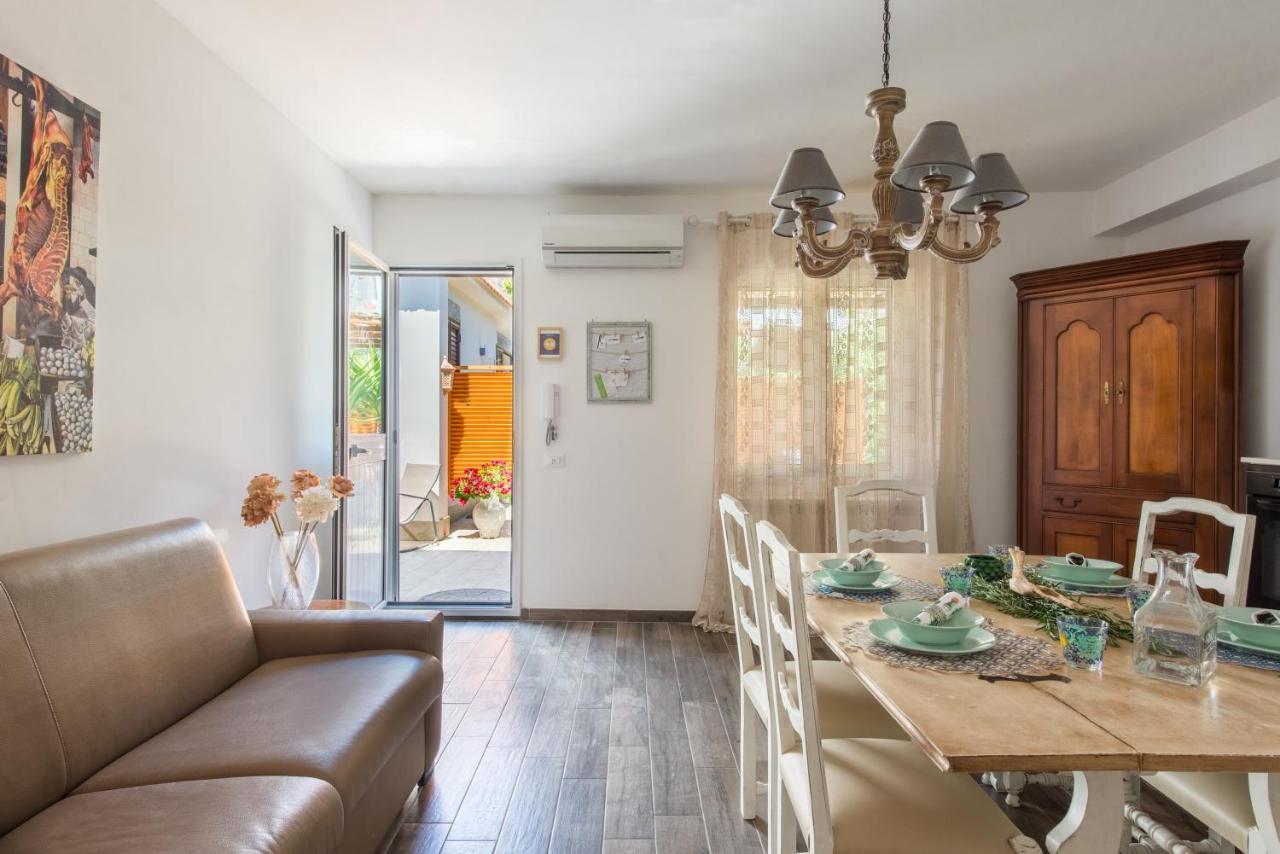 Villa Cinzia-150 Mt From The Beach มอนเดลโล ภายนอก รูปภาพ