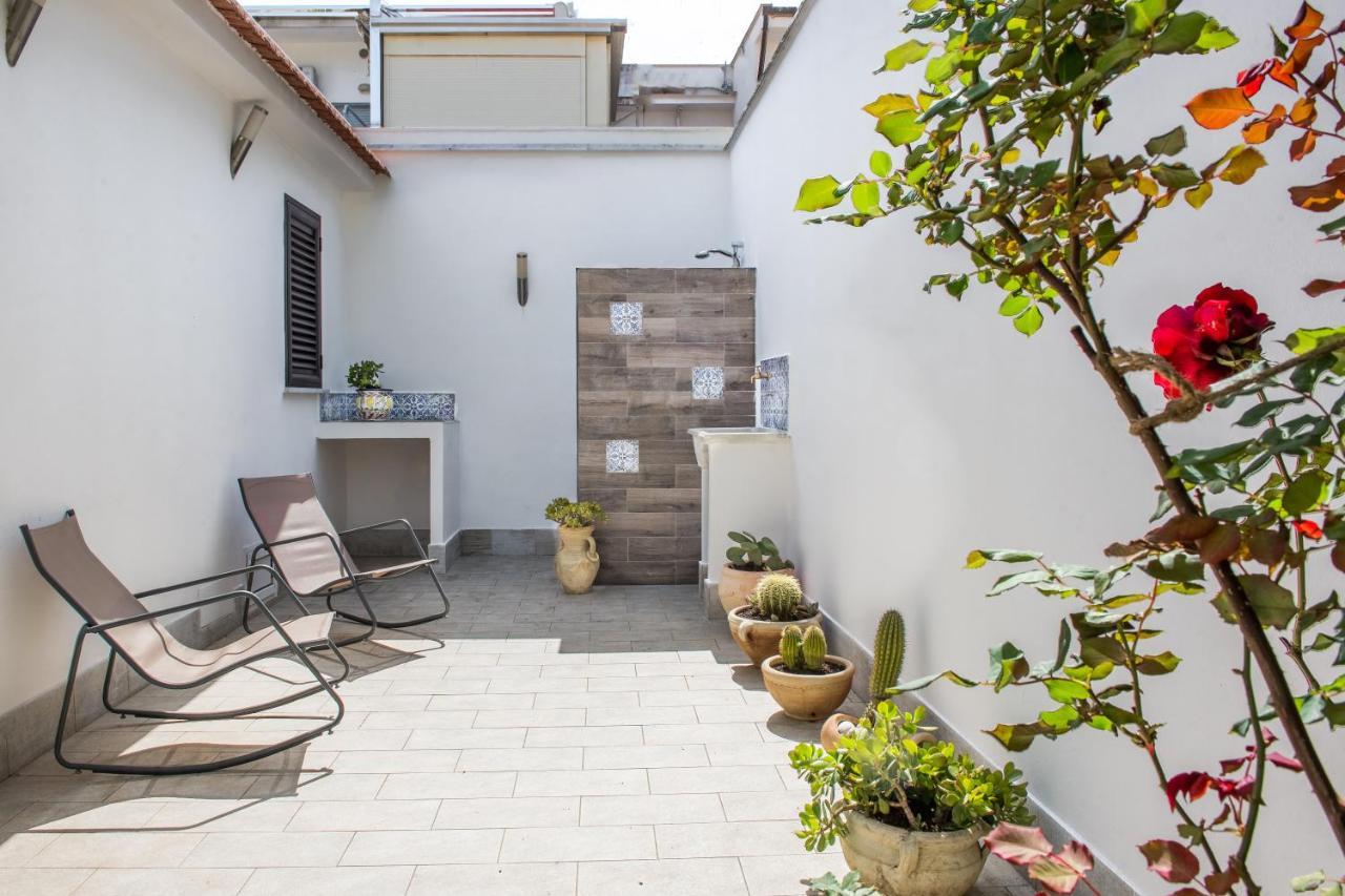 Villa Cinzia-150 Mt From The Beach มอนเดลโล ภายนอก รูปภาพ