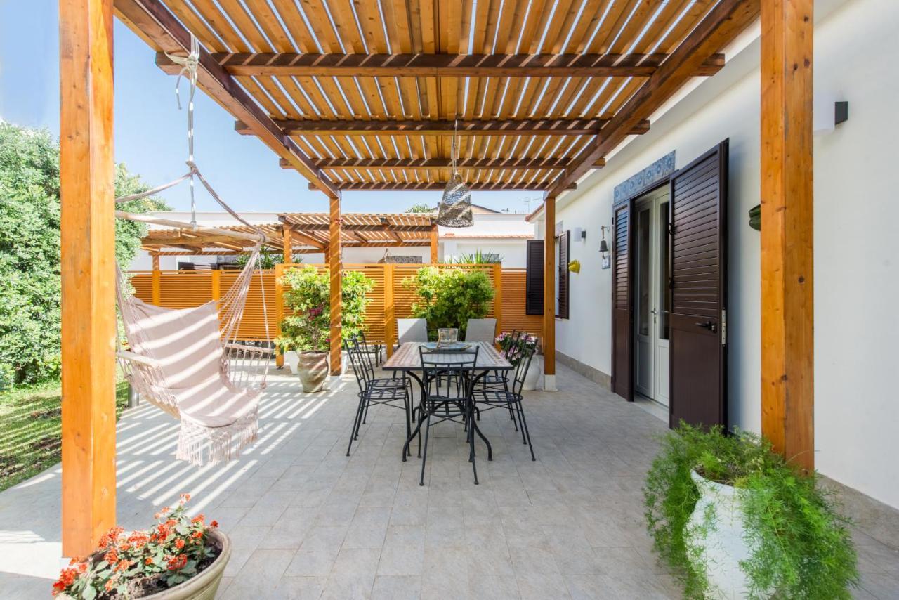 Villa Cinzia-150 Mt From The Beach มอนเดลโล ภายนอก รูปภาพ